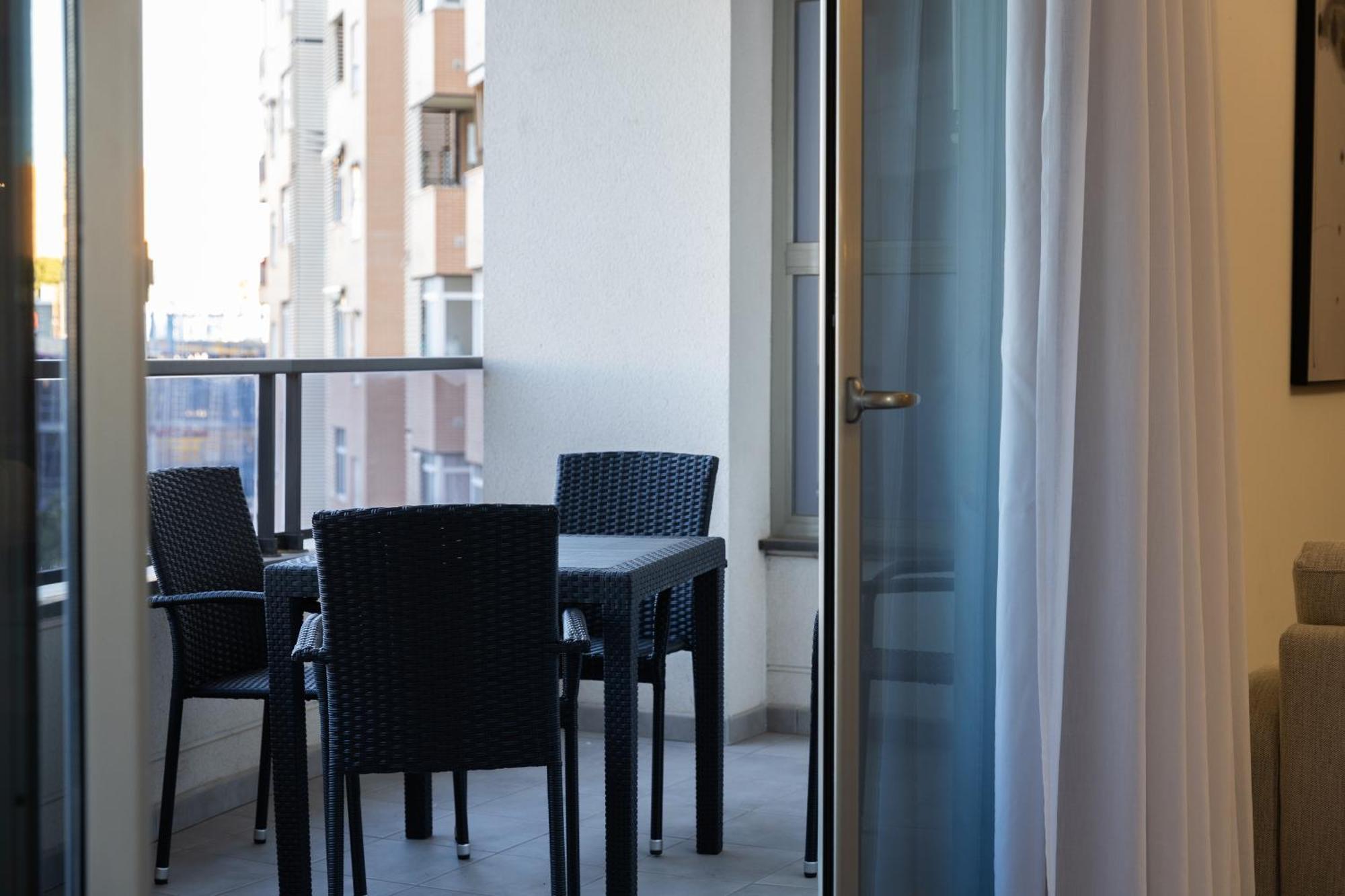 Guillman Suites อาลิกันเต ภายนอก รูปภาพ